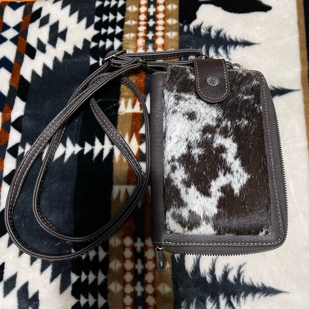 NWOT!!! Montana West Cow Hide Leather Crossbody Bag